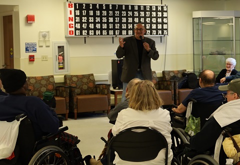 Entertainer Wayne Soares at the community day room at VA Bedford